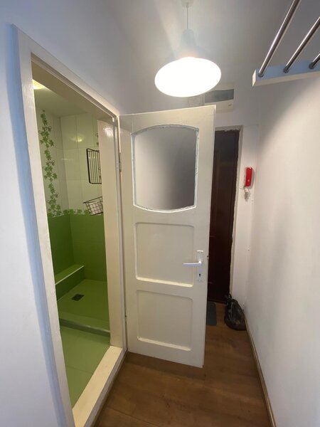 Unirii, garsoniera cocheta,